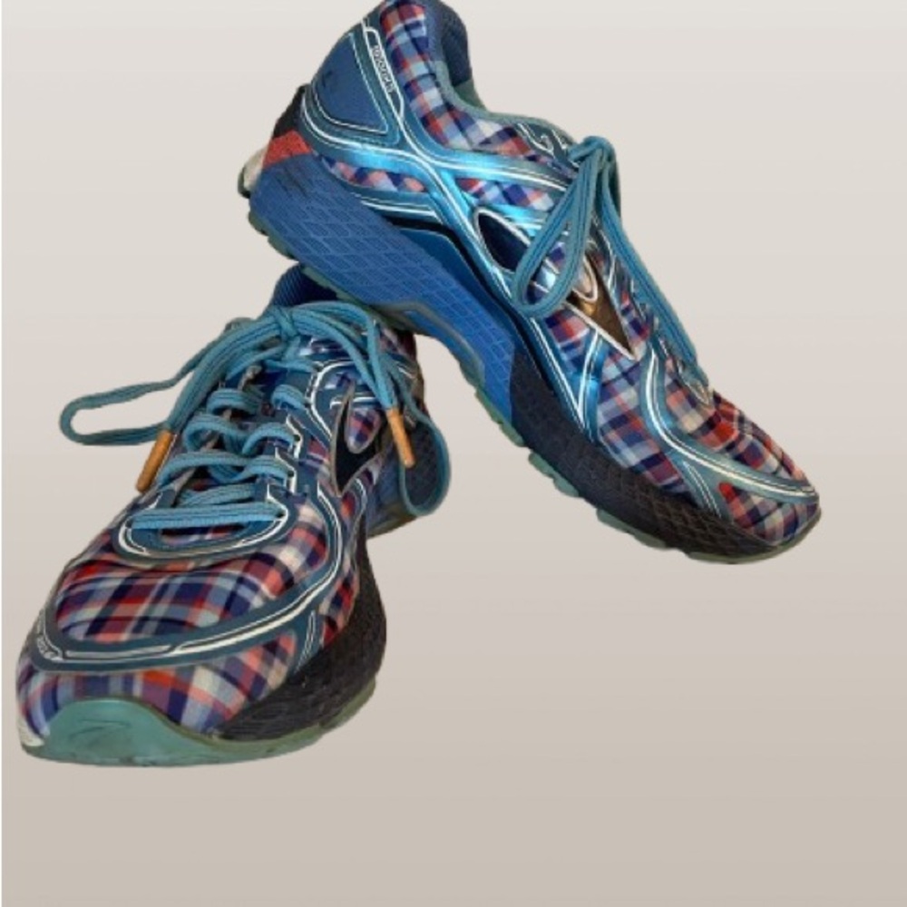 Brooks 2016 Boston Marathon official Blue and Red Plaid Sneakers